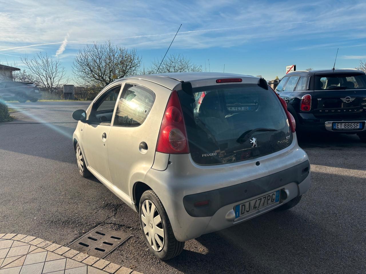 Peugeot 107 1.0 Benzina Neopatentati