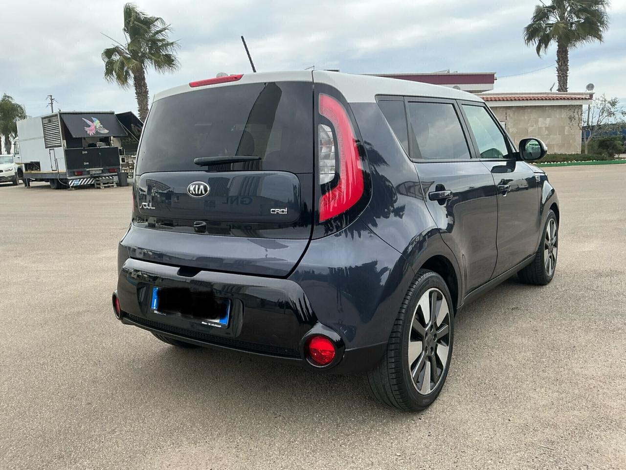 KIA SOUL 1.6 CRDI 136 Cv STRAFULL BI-COLOR 10/2016