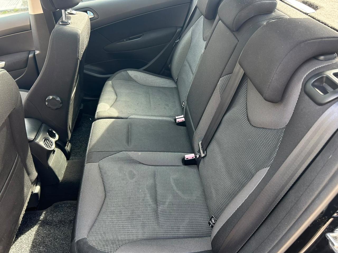 Peugeot 308 2.0 HDI Feline *TETTO