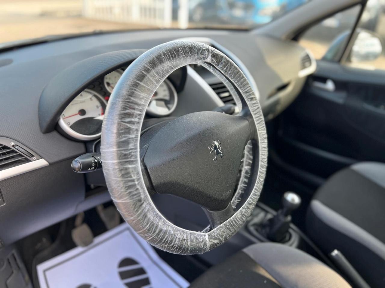 Peugeot 207 1.4 88CV 5p. XS