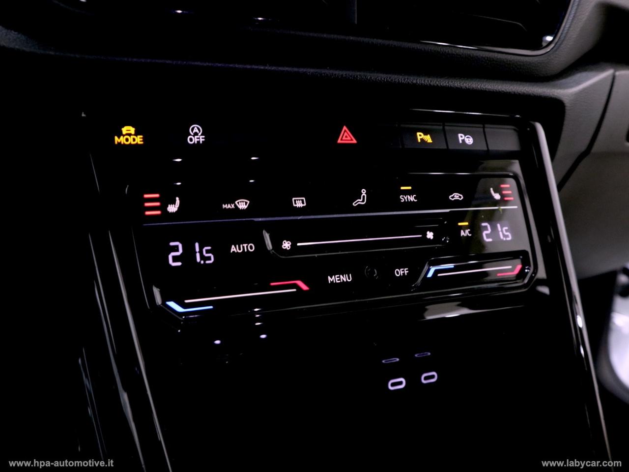 VOLKSWAGEN T-Roc 2.0TDI R-LINE NAVI LED PELLE MATRIX