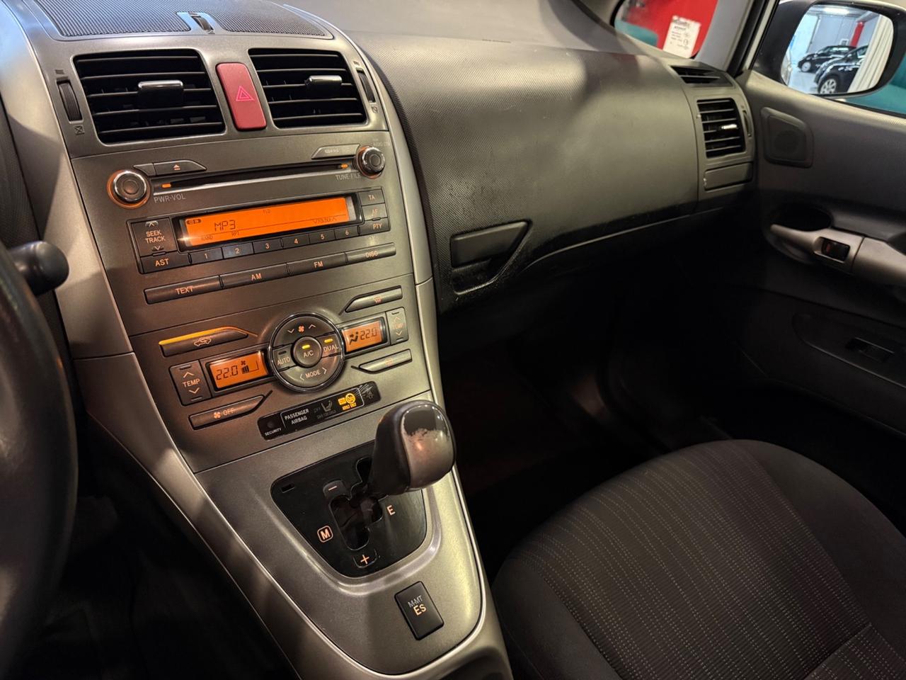 Toyota Auris 1.6 M-MT 5 porte Sol
