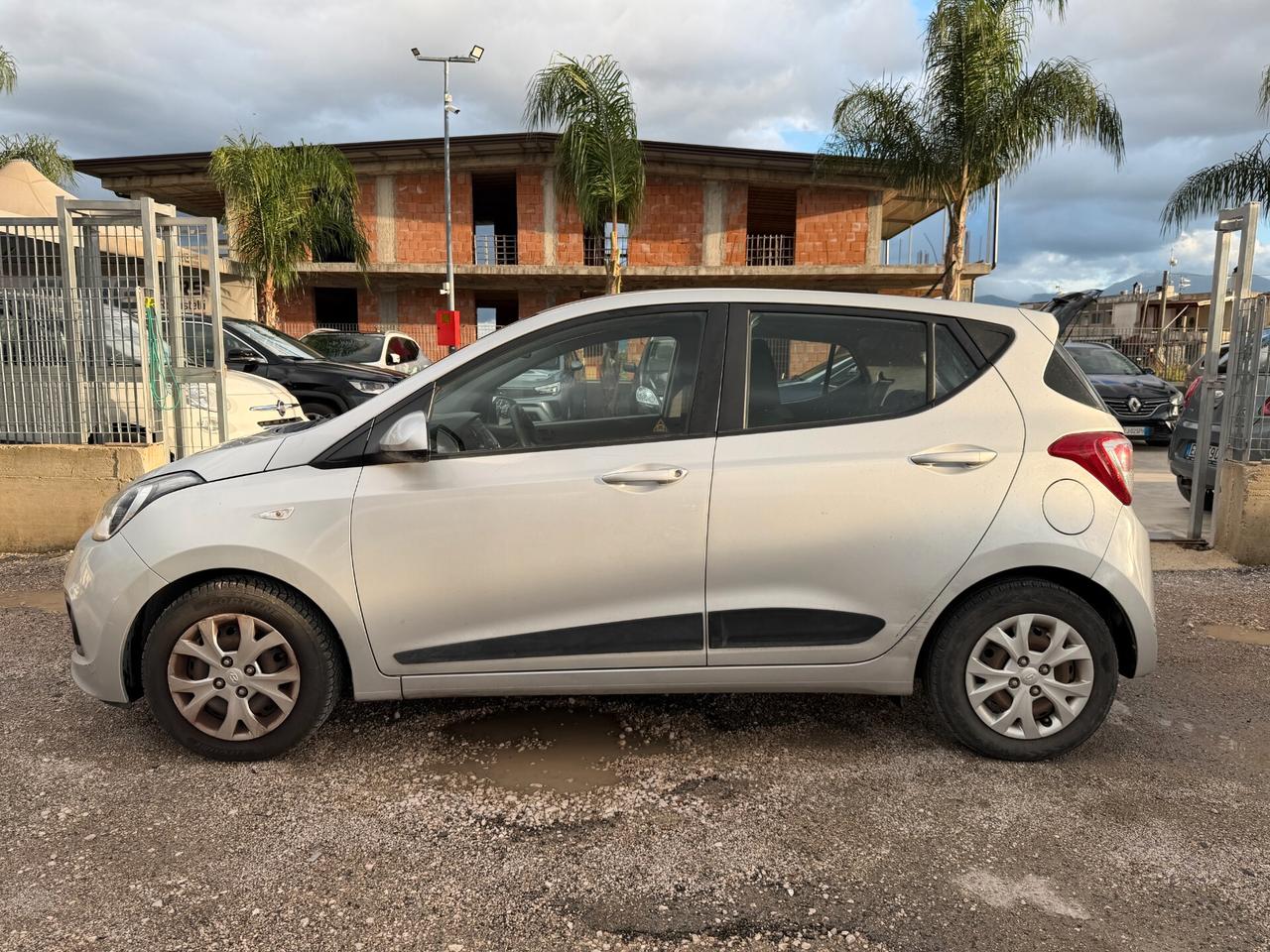 HYUNDAI I10 ANNO 2015 1.0 BENZINA *LEGGI