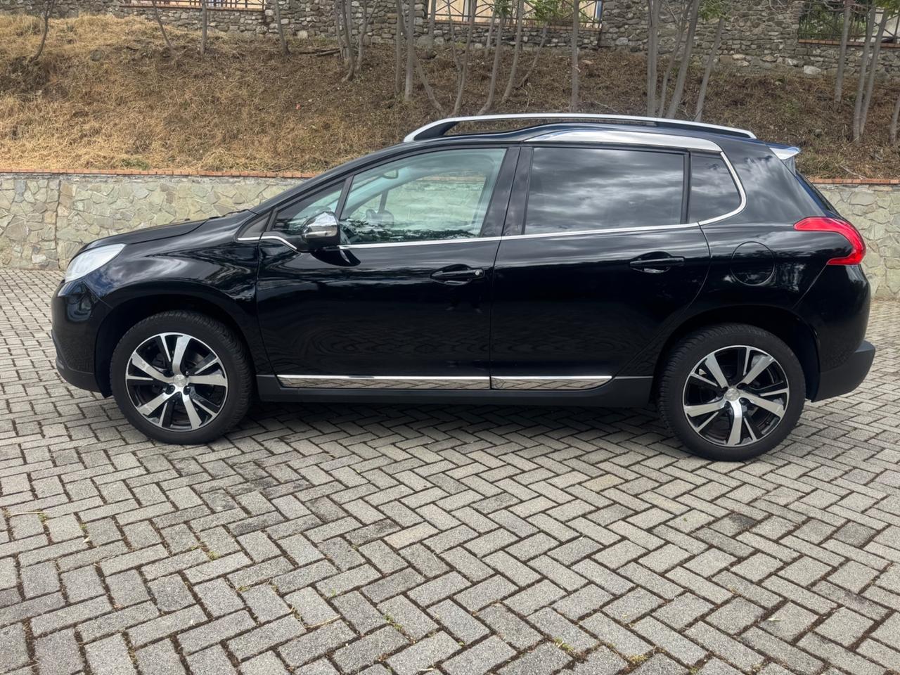 Peugeot 2008 1.6 e-HDi 115Cv *ALLURE* TETTO 2014