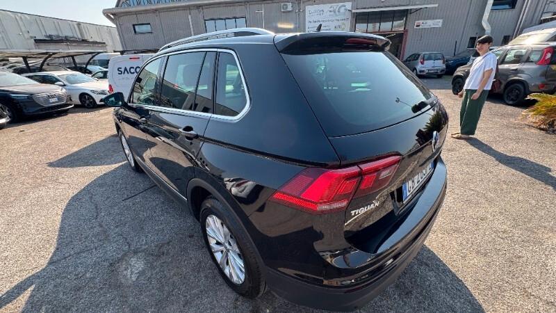 Volkswagen Tiguan 2.0 TDI SCR DSG 4MOTION Business BMT