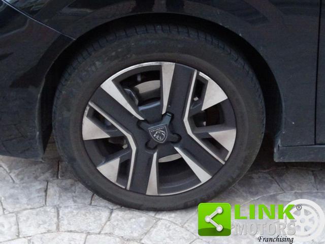 PEUGEOT 208 1.2 100 CV ALLURE