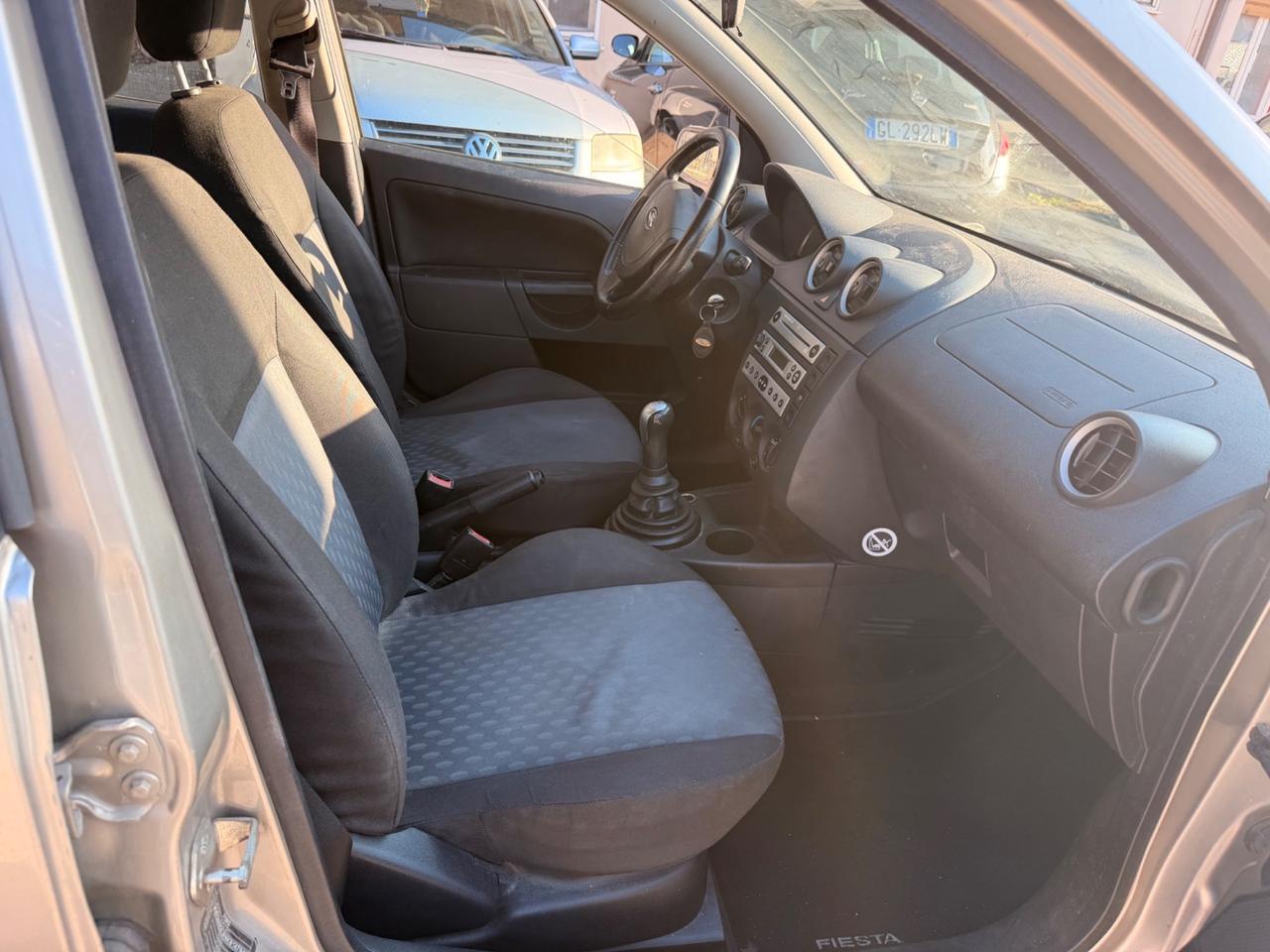 Ford Fiesta 1.2 16V 5p. Ghia