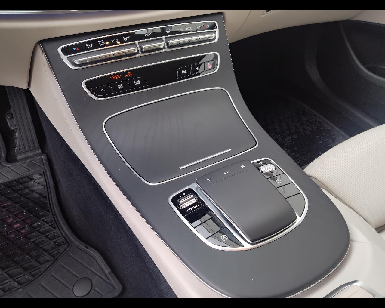 Mercedes-Benz Classe E - W213 Berlina - E 200 d Sport auto my20