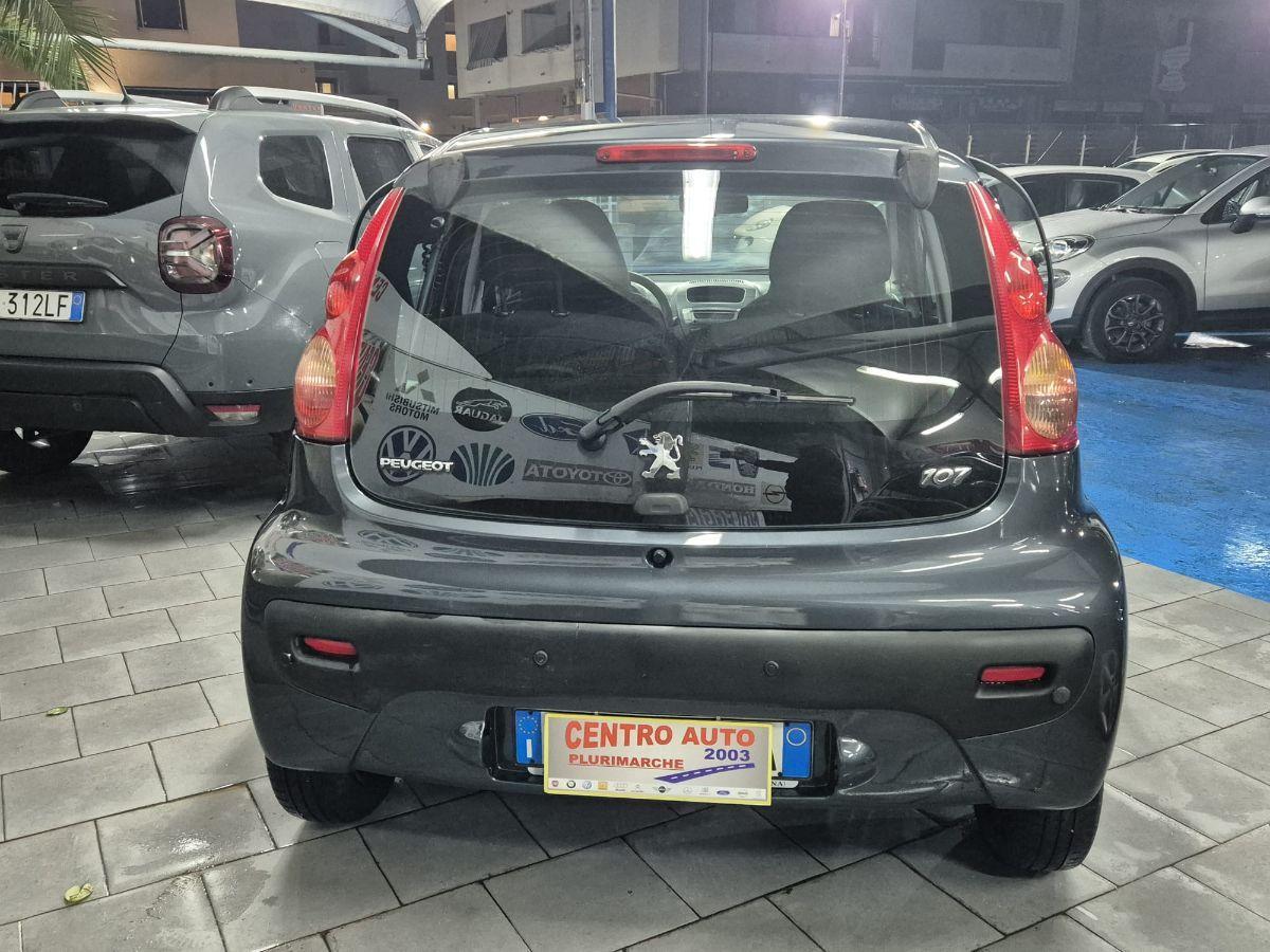 PEUGEOT - 107 - 5p. Plaisir 2Tronic