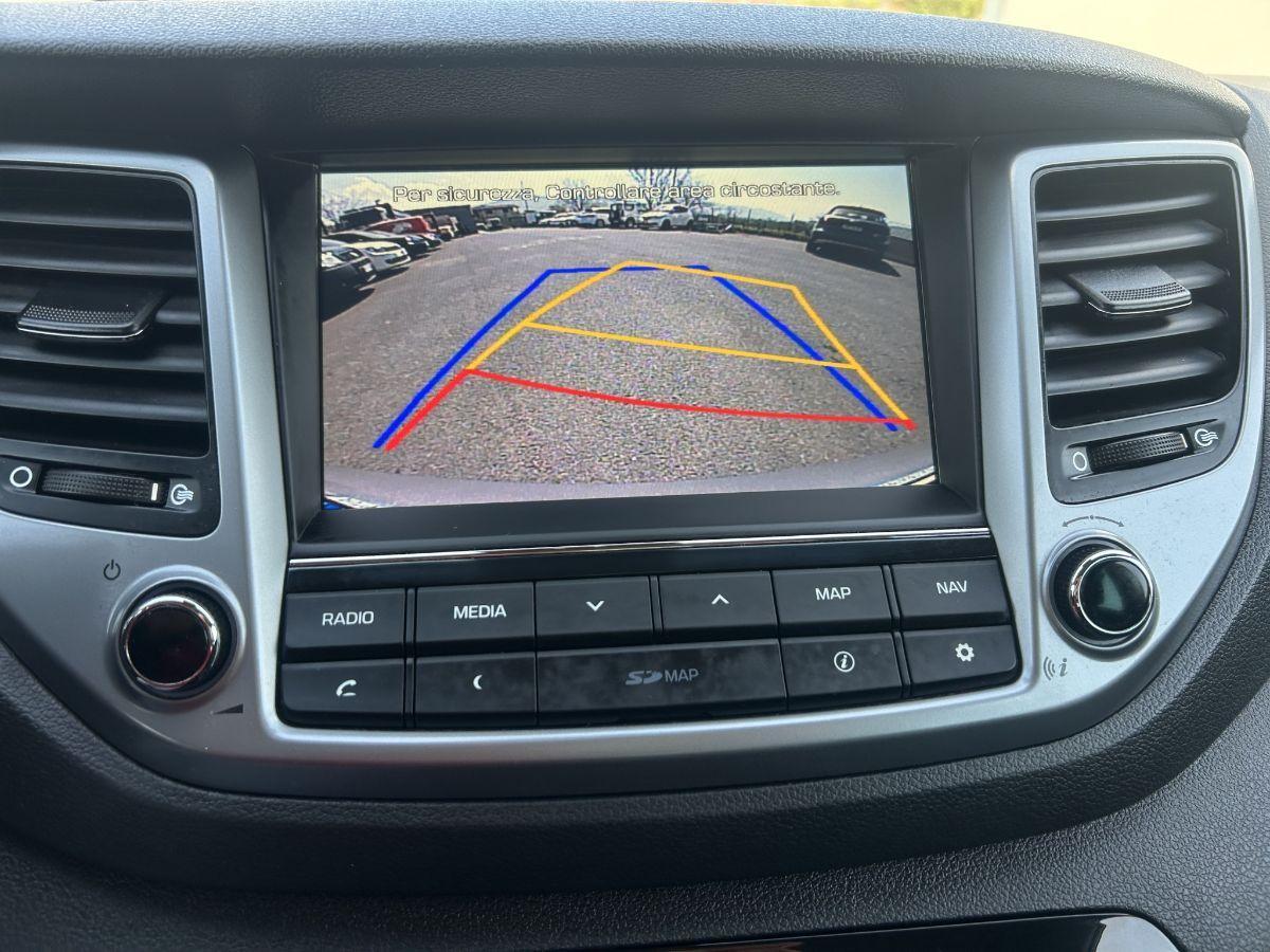 HYUNDAI - Tucson - 1.7 CRDi 116CV XPossible NAVI TELECAMERA