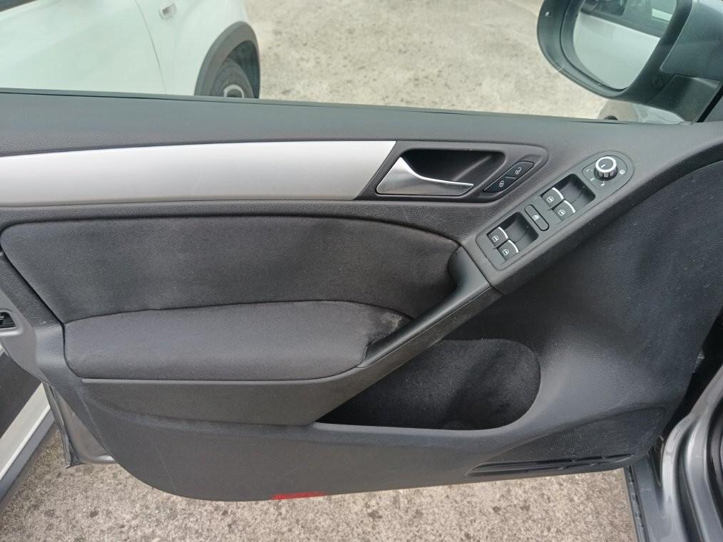 Volkswagen Golf 1.6 TDI DPF 5p. Highline