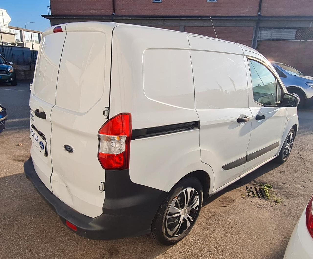 Ford Courier Van 1.5 Tdci 75cv E6