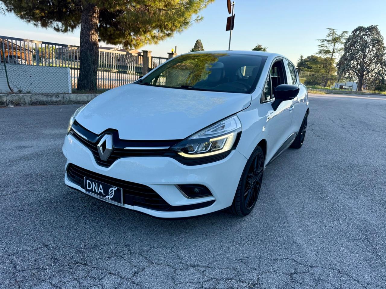 Renault Clio Benzina Euro6B Neopatentati Uniproprietà
