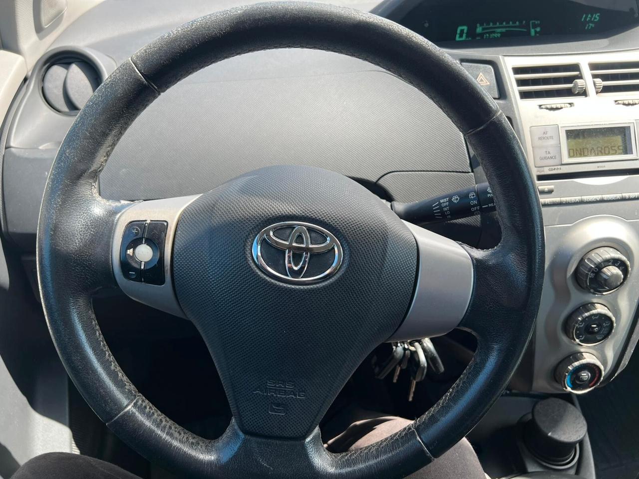 Toyota Yaris 1.3 5 porte