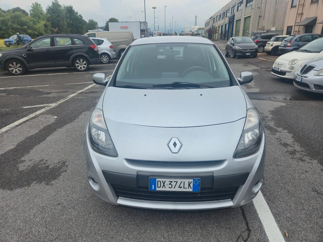 Renault Clio 1.2 16V 5 porte Dynamique