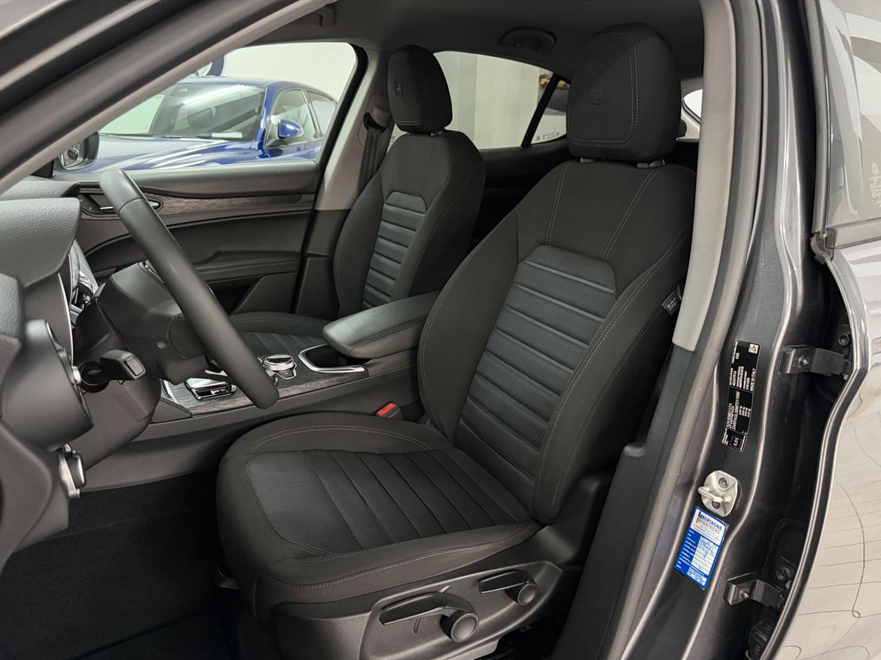 Alfa Romeo Stelvio 2.2 TD 160 CV BUSINESS AT8 DISTRIBUZIONE ESEGUITA NAVI 18" SENSORI VETRI SCURI UNICO PROPRIETARIO