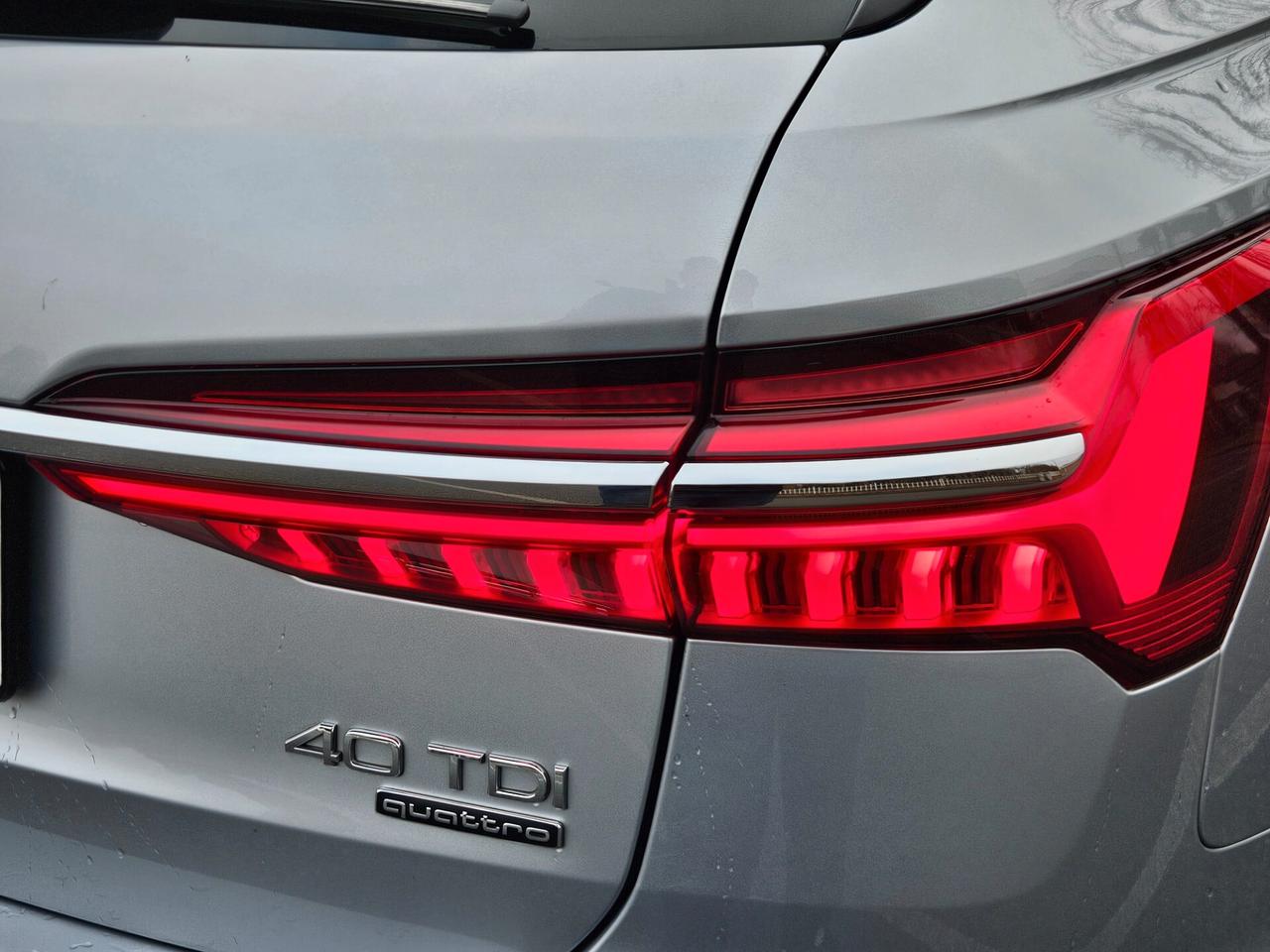 Audi A6 Avant 40 2.0 TDI quattro ultra S tronic S LINE FULL MATRIX