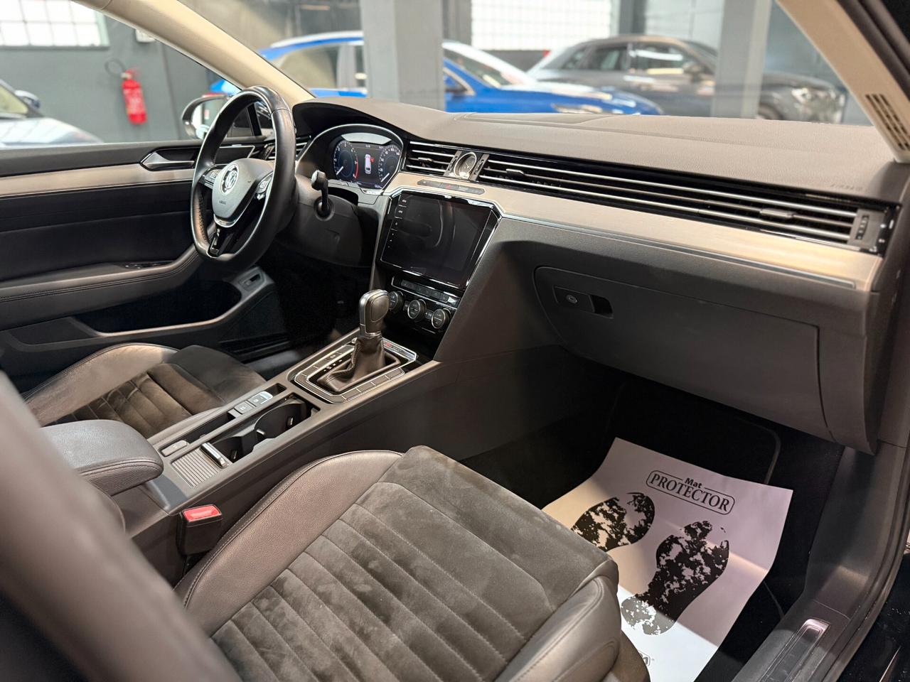 Volkswagen Passat Variant 2.0 TDI SCR 190 CV 4MOTION DSG Executive BMT