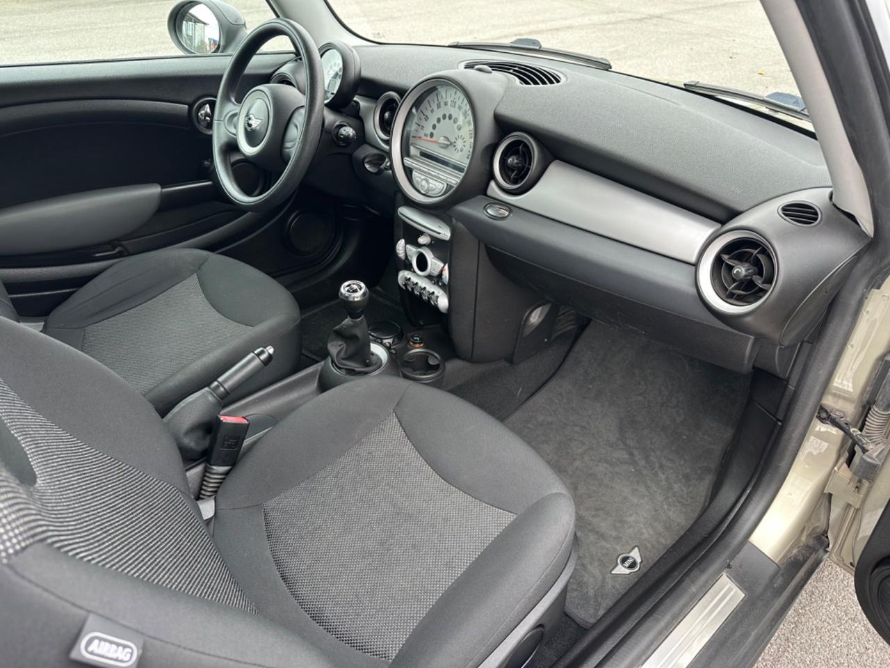 Mini 1.6 16V Cooper Pepper