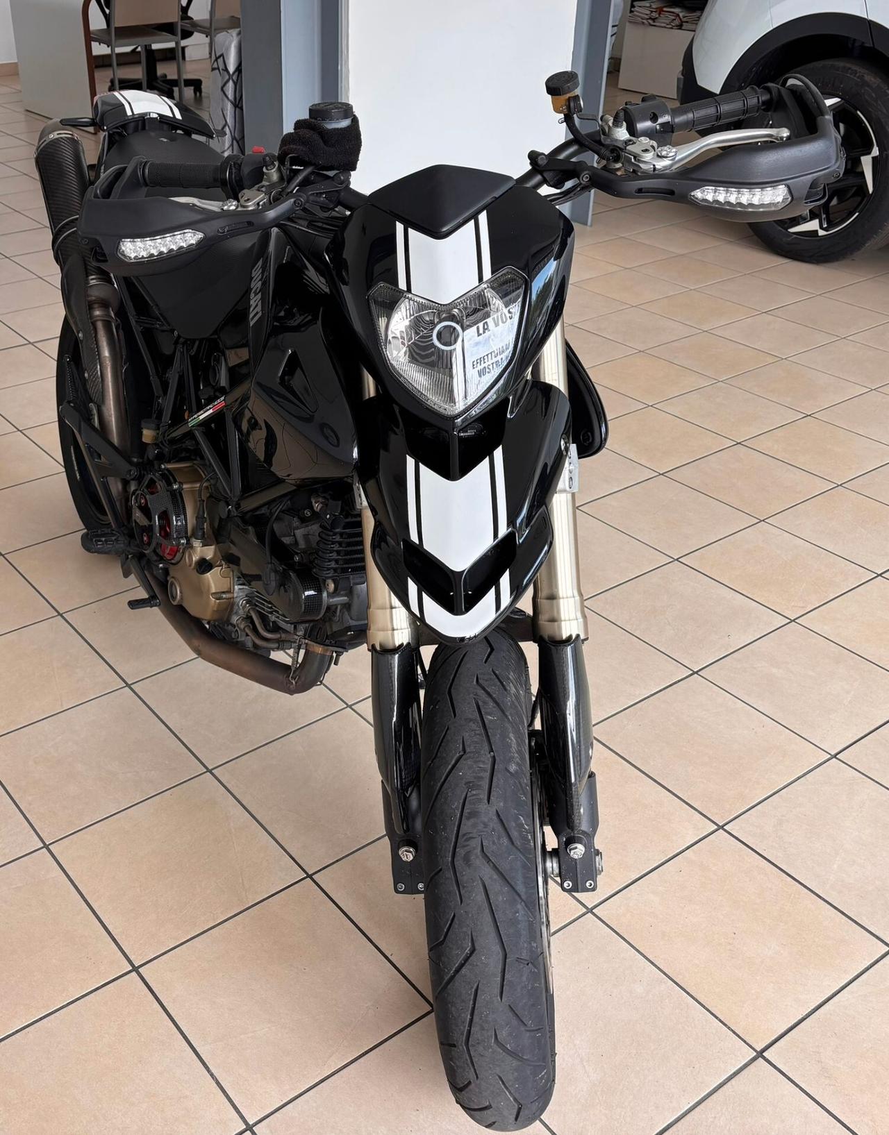Ducati Hypermotard 1100 1100S