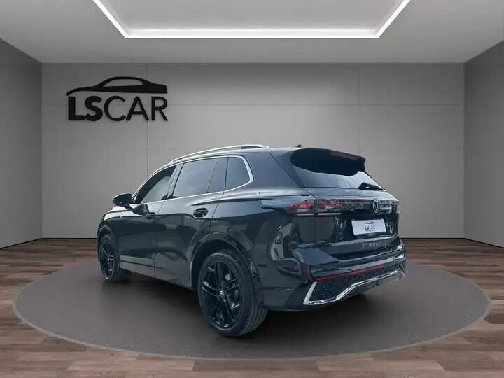 Volkswagen Tiguan 2.0 tdi R-Line 150cv dsg~Unipro~Promo~Finanziamento