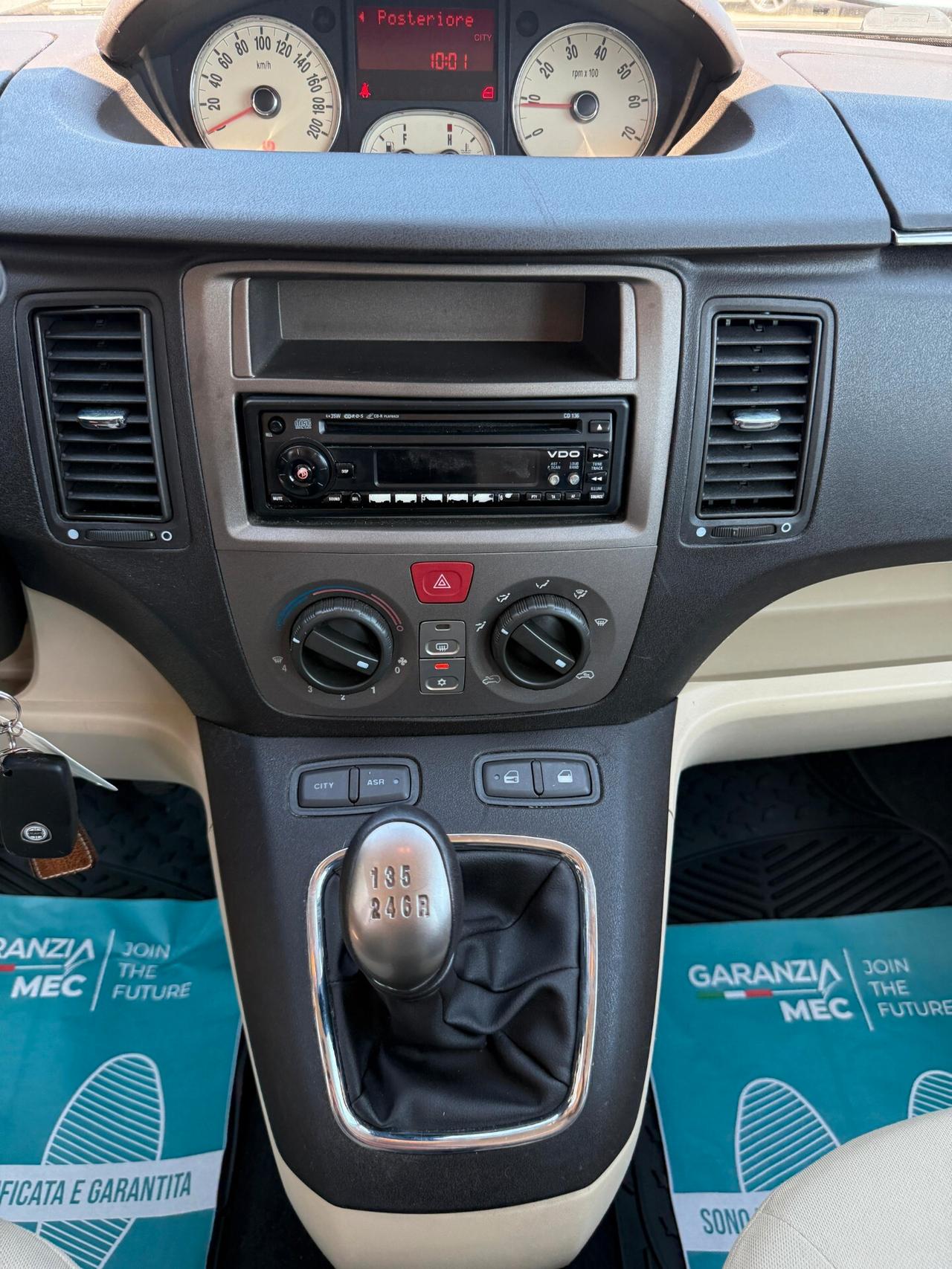 Lancia MUSA 1.4 16V Platino Plus 100 - ok neopatentato