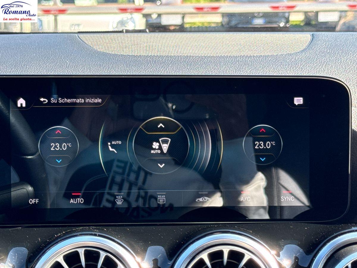 MERCEDES - Classe GLA - 200 d Automatic Sport#PACK LUCI AMBIENTE!