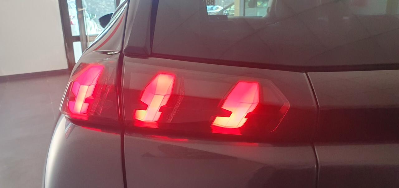 Peugeot 2008 BlueHDi 110 S&S Allure Pack