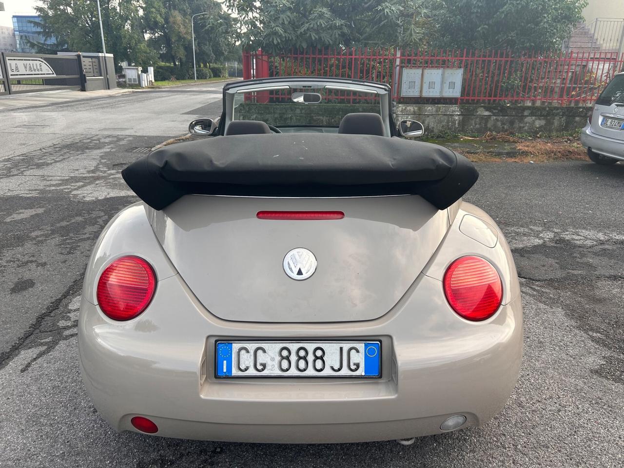 New Beetle Cabrio 1600 119000 km GPL 2035