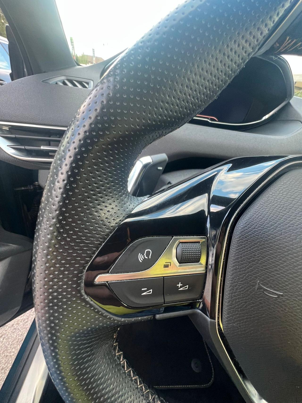 Peugeot 3008 BlueHDi 130 S&S EAT8 GT Line FULL NEOPATENTATI