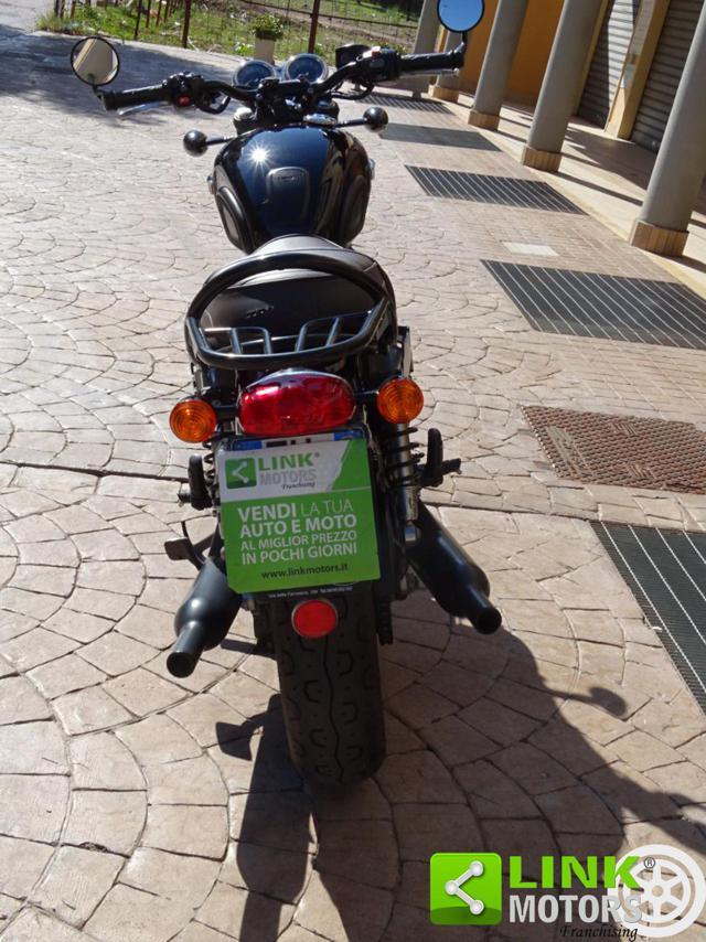 TRIUMPH Bonneville T120 Black 80 CV