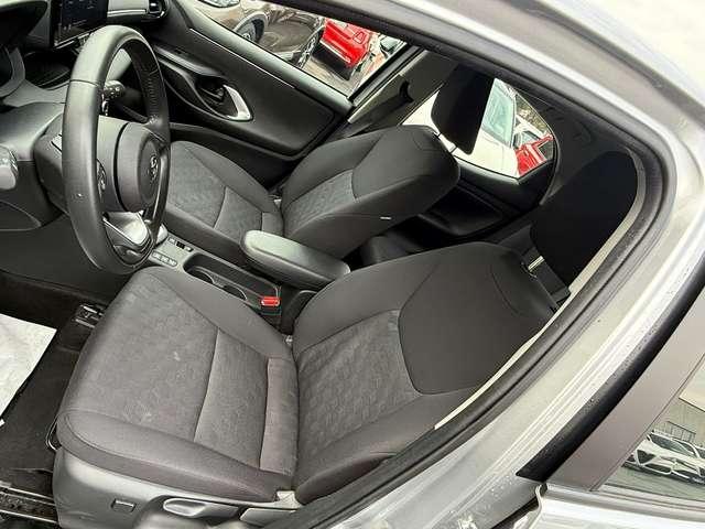 Toyota Yaris 1.5h MHEV Active promo fin