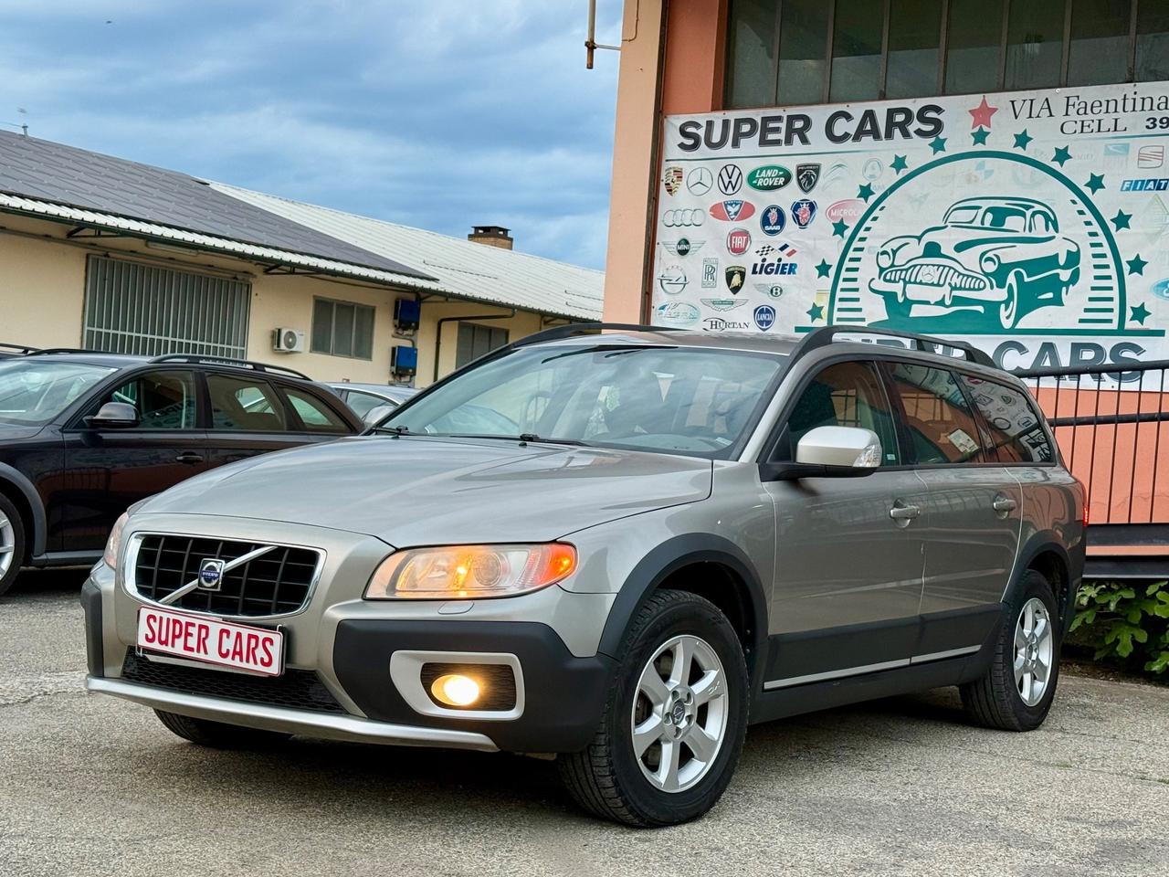 Volvo XC 70 D5 2.4d 185CV AWD AUTOMATICO Momentum