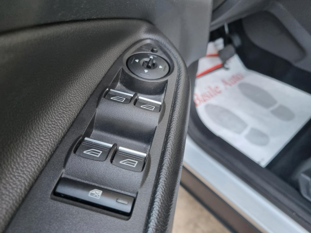 Ford Kuga 1.5 TDCI 120 CV S&S 2WD Powershift Business