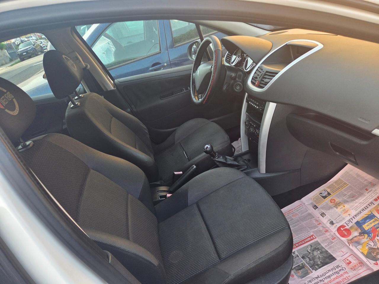 Peugeot 207 1.4 HDi 70CV 5p. Energie 2012