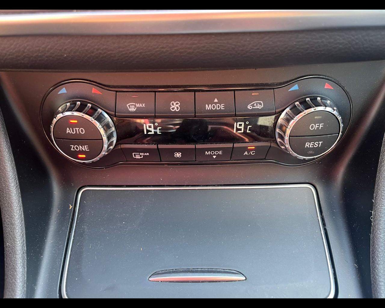 Mercedes-Benz GLA (X156) - GLA 180 d Executive