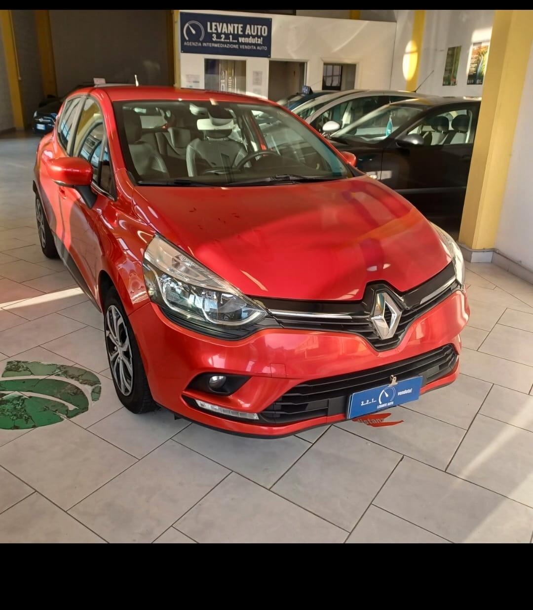 NEOPATENTATI CLIO GPL PERFETTA