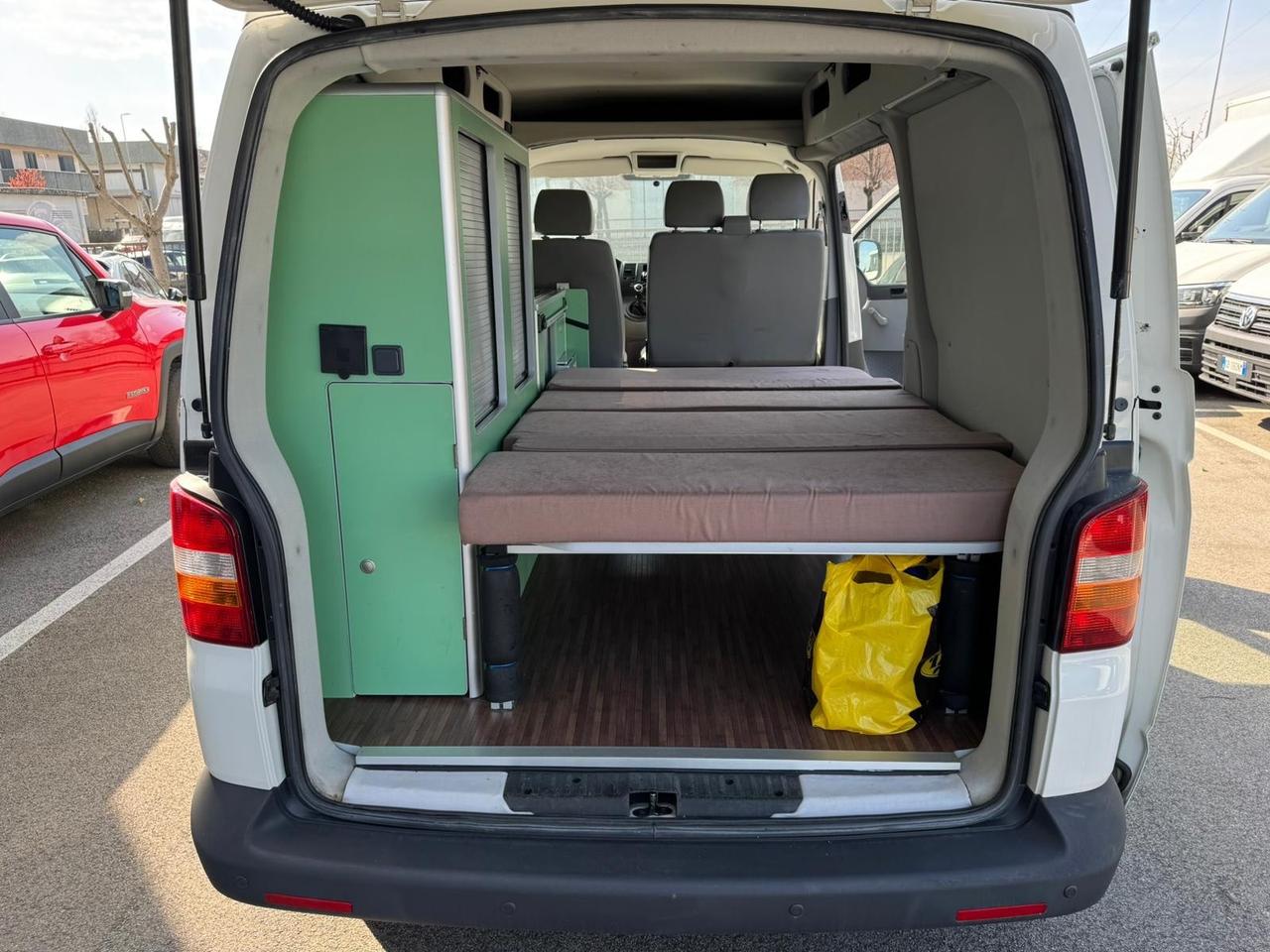 Volkswagen Transporter 1.9 TDI Camper