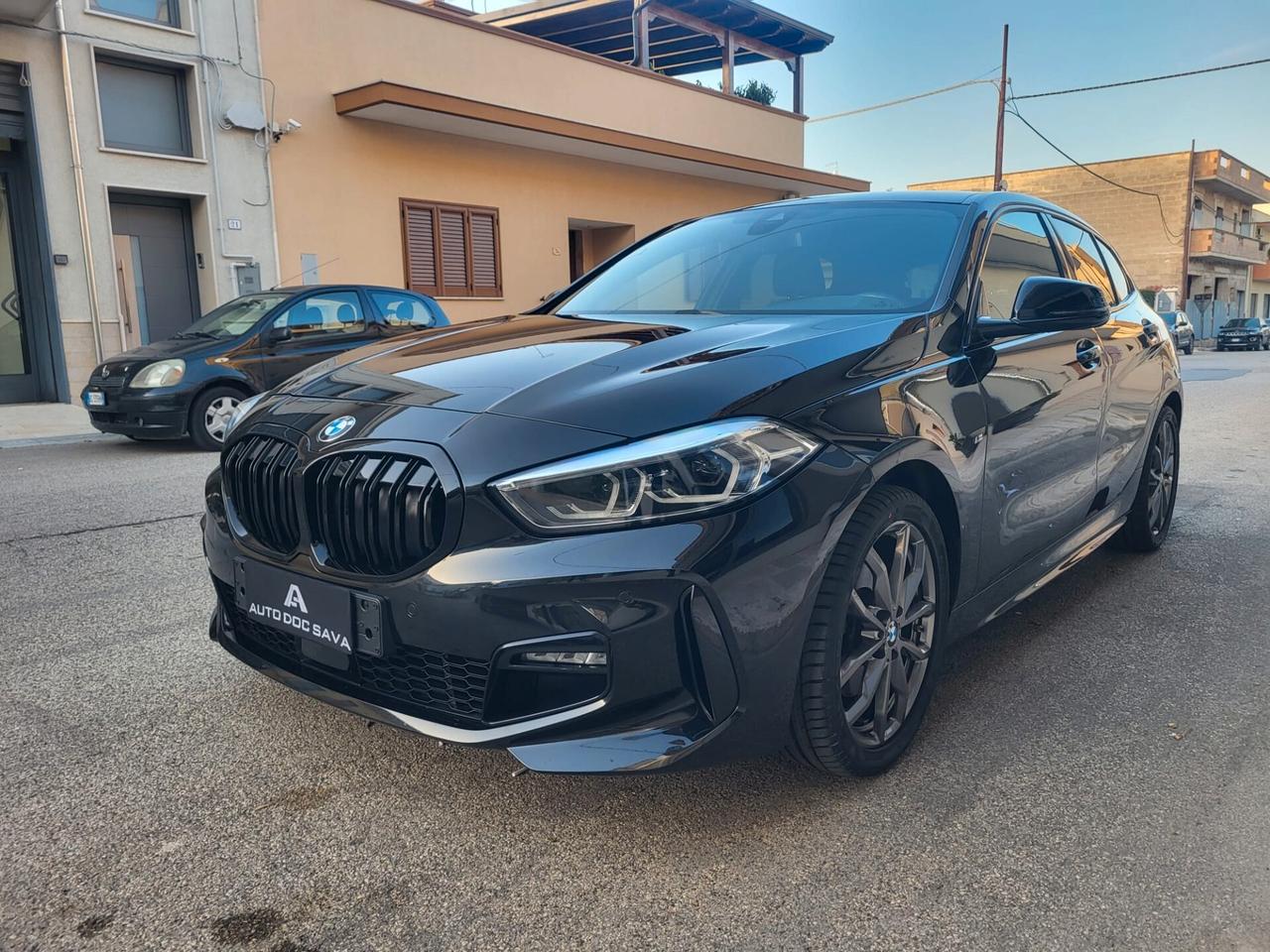 Bmw 118 d 150 Cv M-Sport Full Led Pack Luci Vetri Oscurati...