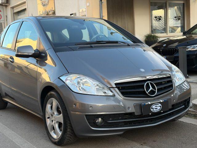 MERCEDES-BENZ A 160 CDI BlueEFFICIENCY Elegance
