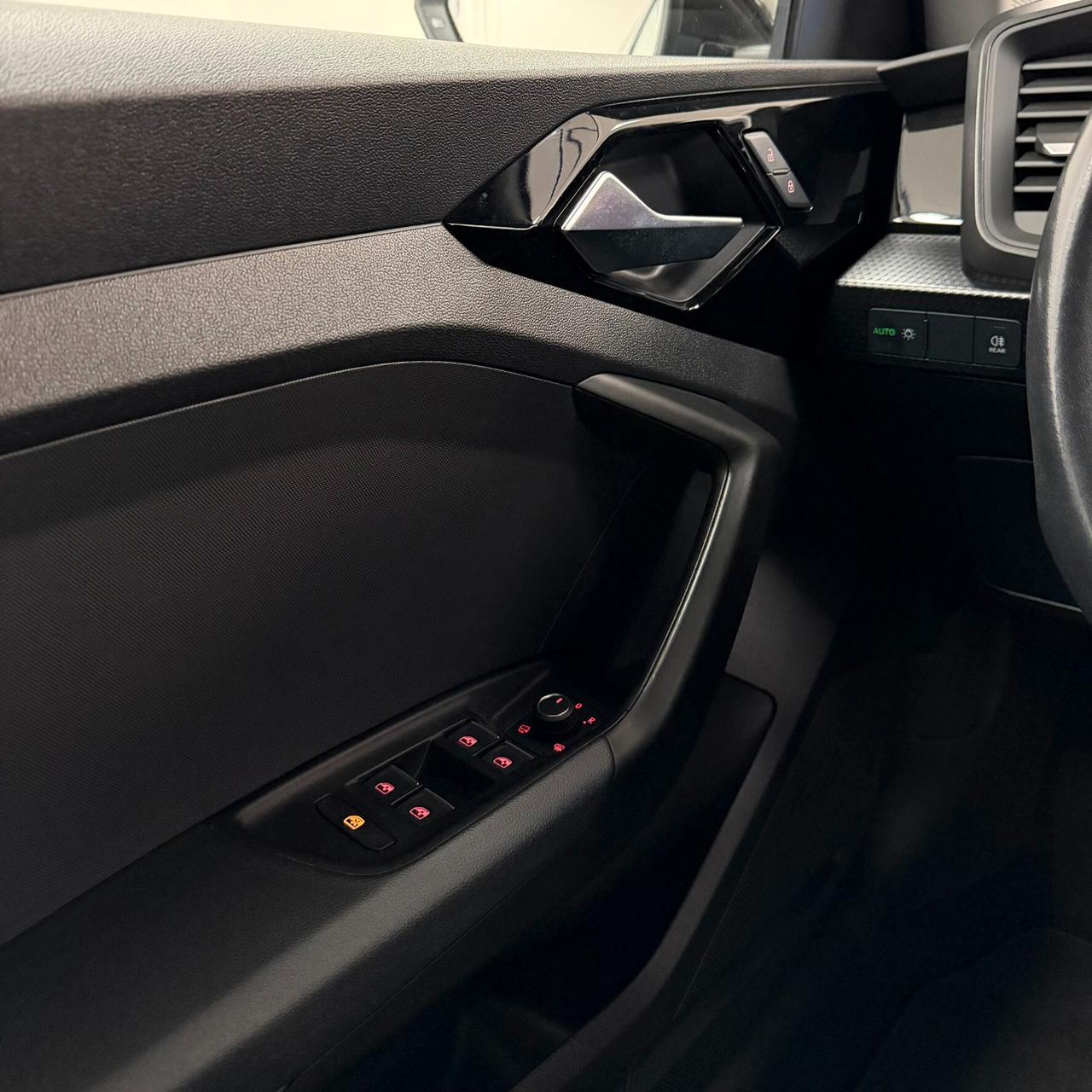 Audi A1 allstreet 35 TFSI S tronic Identity Contrast