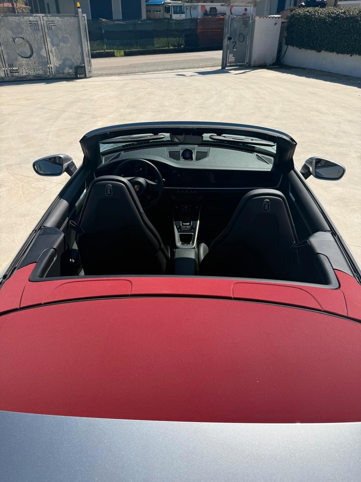 Porsche 911 Carrera 4S