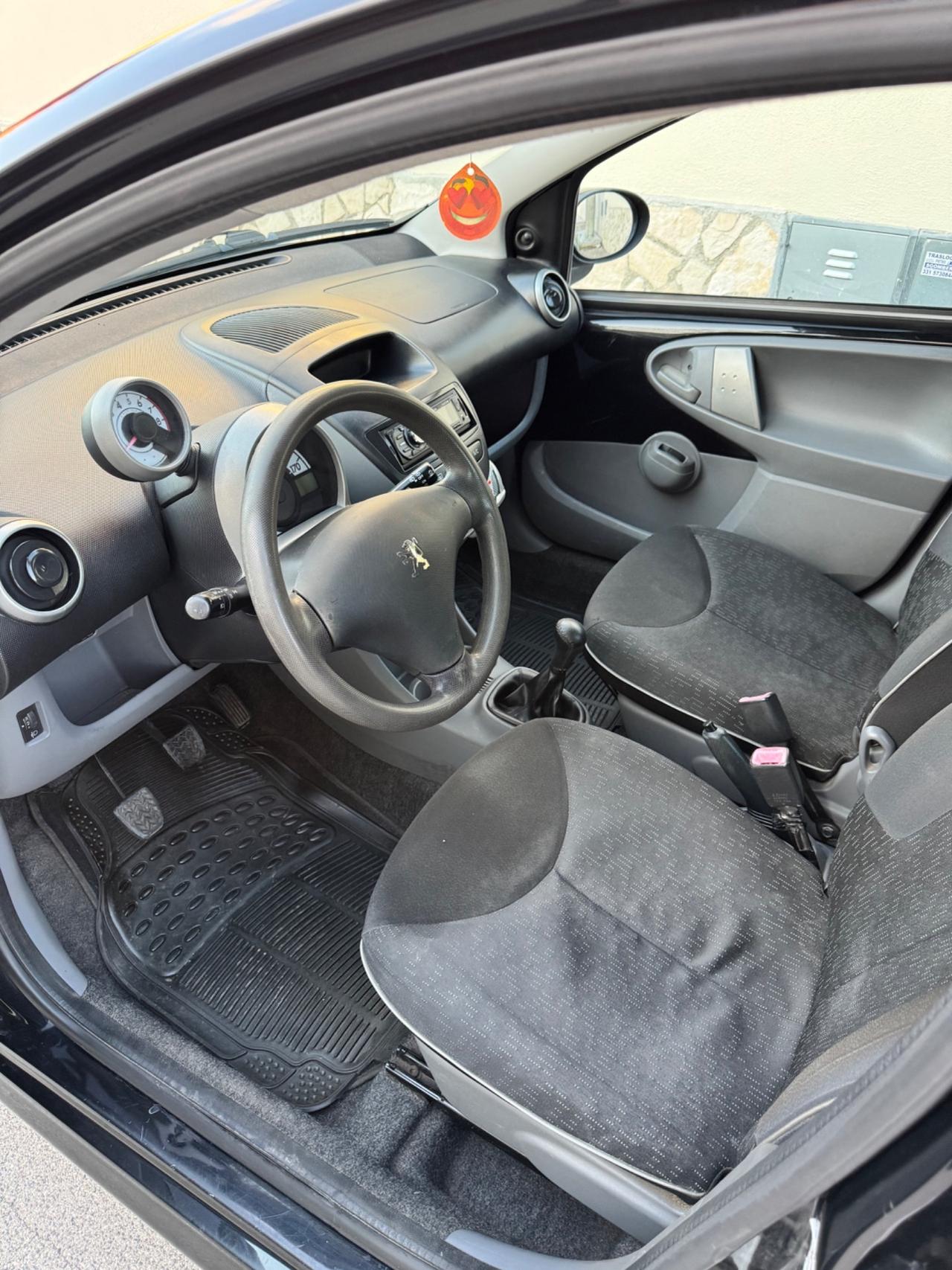 Peugeot 107 1.0 68CV 5p. Plaisir