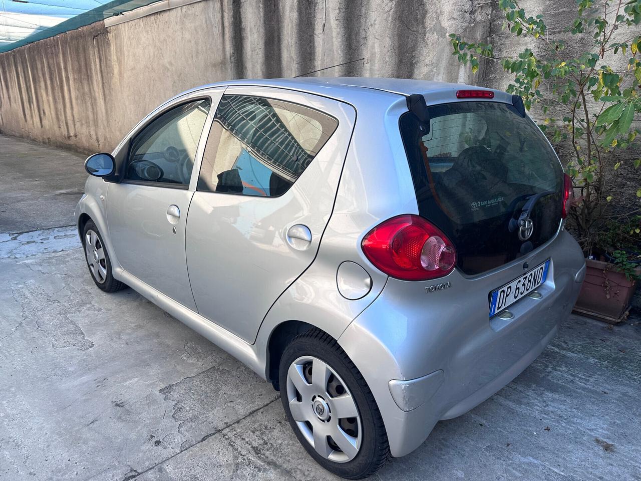 Toyota Aygo 1.0 12V VVT-i 5 porte Now
