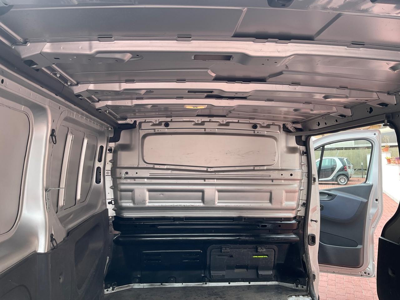 Opel Vivaro 1.6 cdti biturbo 120cv