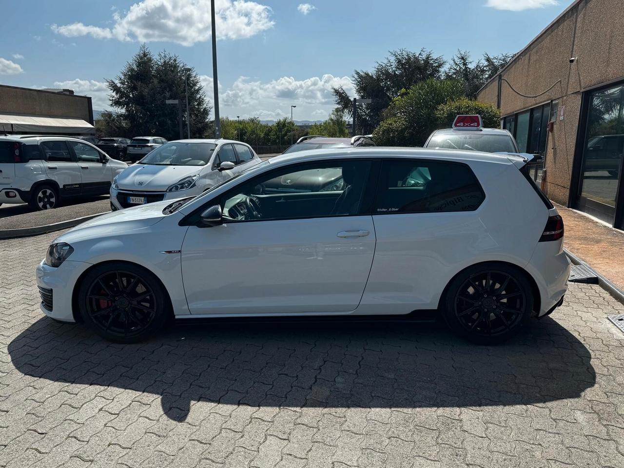 Volkswagen Golf GTI Performance 2.0 TSI DSG 3p. BlueMotion Technology
