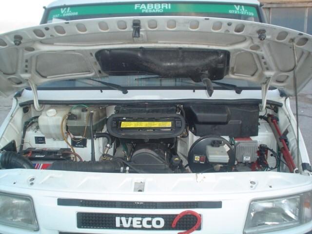 Iveco Daily II 35-8 Cassone Rib. Trilaterale