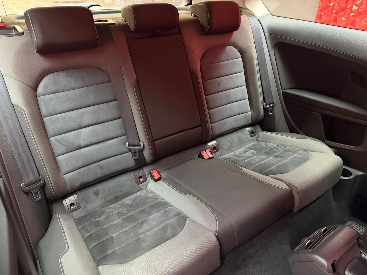 Volkswagen Golf 2.0 TDI 3p. Highline BlueMotion Technology