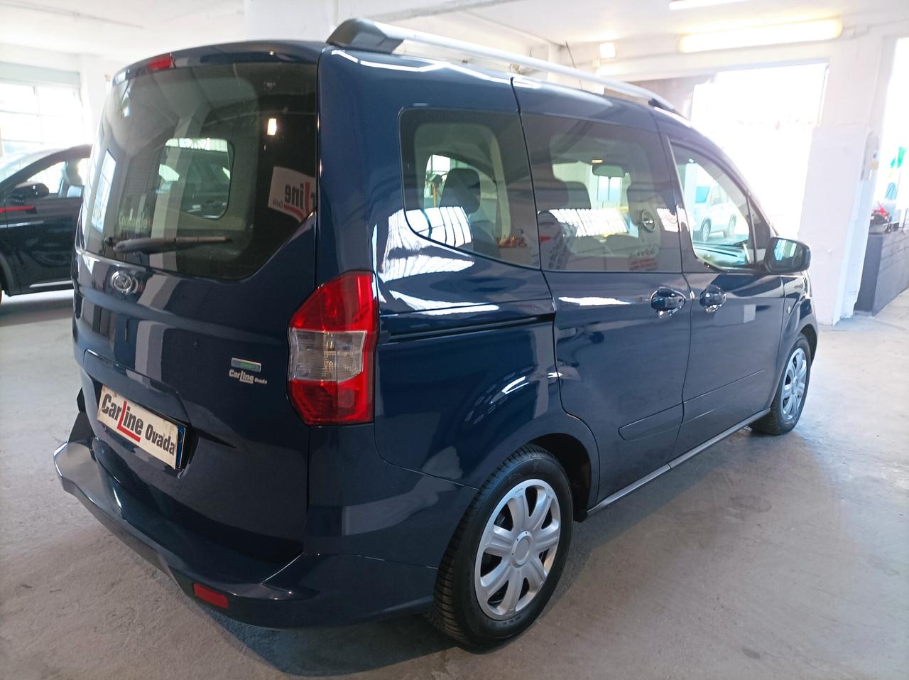 Ford Tourneo Courier 1.0 EcoBoos SOLO 24000KM