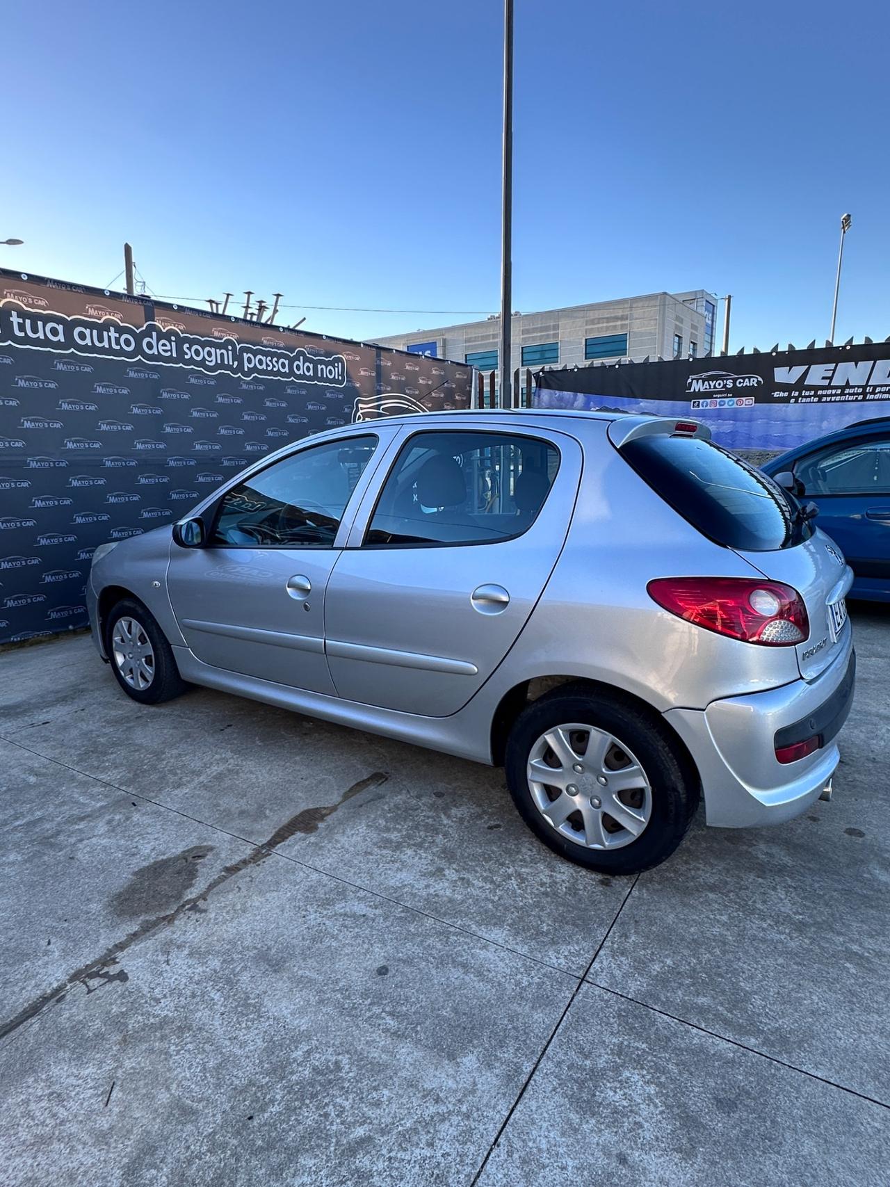 PEUGEOT 206 (anno 2010)